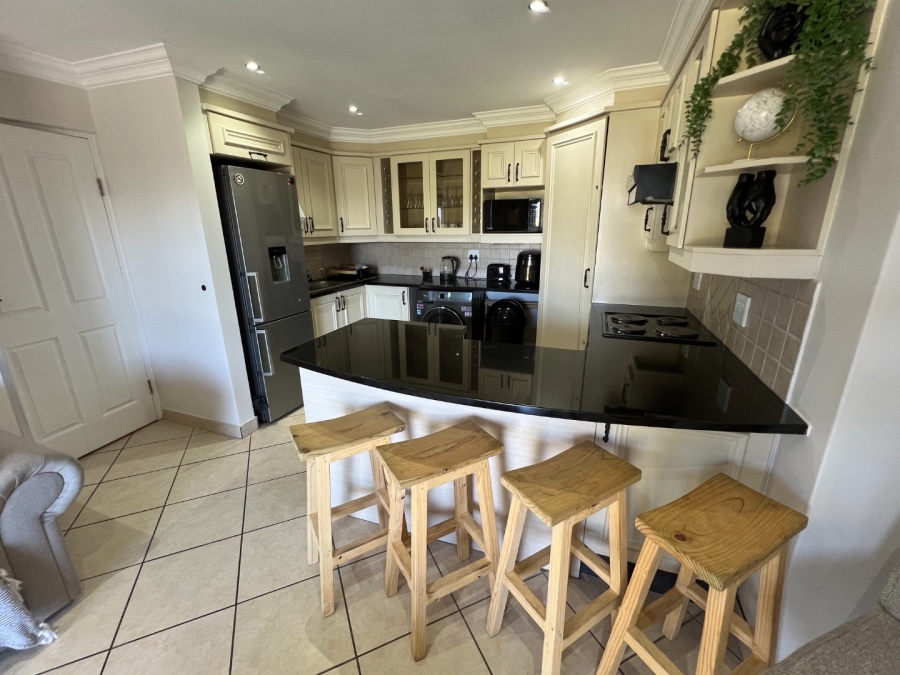2 Bedroom Property for Sale in Jeffreys Bay Central Eastern Cape